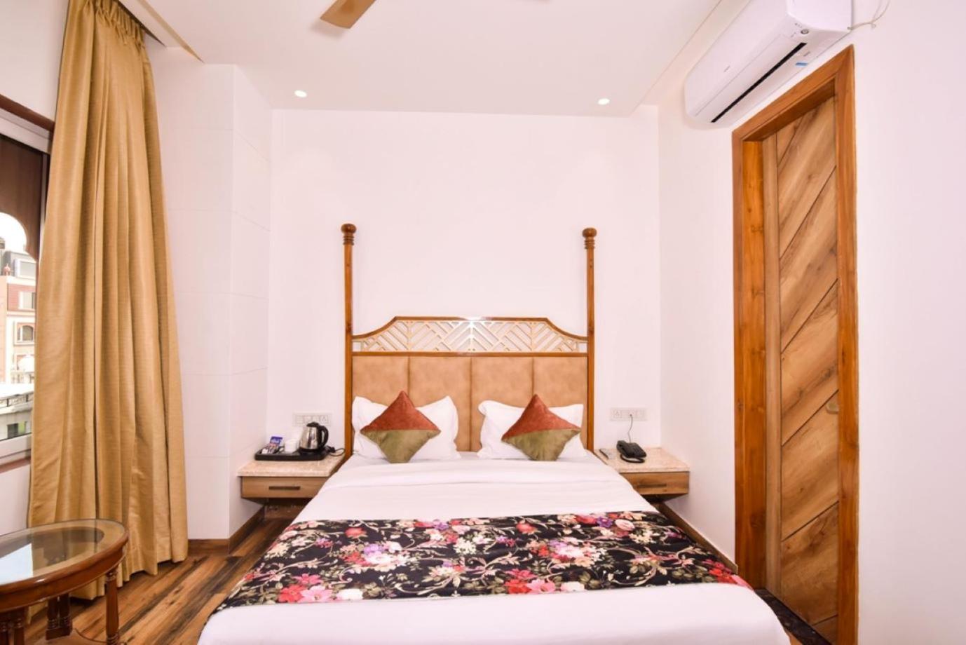 Hotel Rv Golden Amritsar Eksteriør bilde