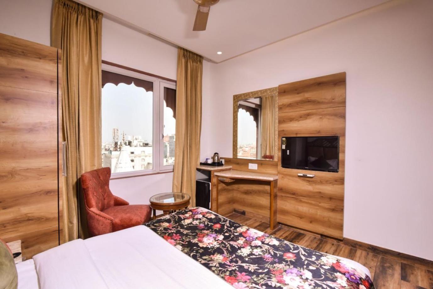 Hotel Rv Golden Amritsar Eksteriør bilde