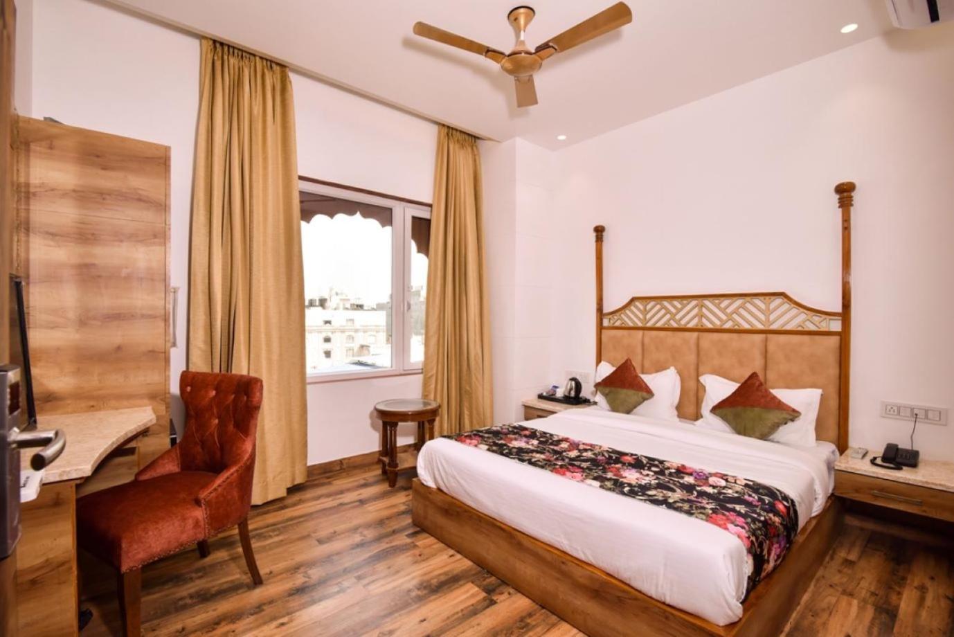 Hotel Rv Golden Amritsar Eksteriør bilde