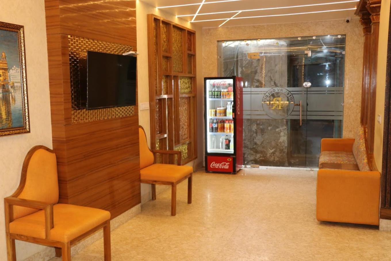 Hotel Rv Golden Amritsar Eksteriør bilde