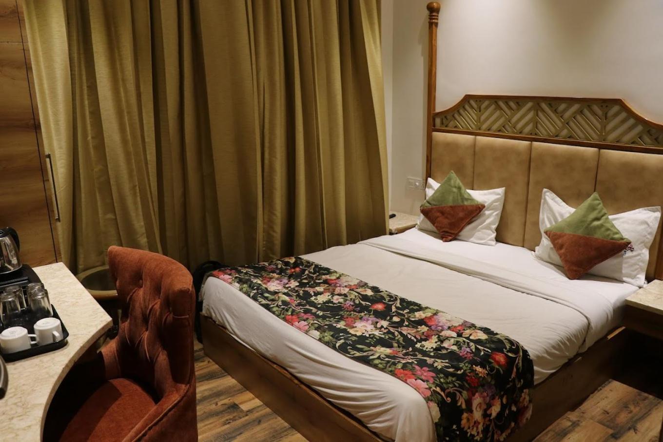 Hotel Rv Golden Amritsar Eksteriør bilde