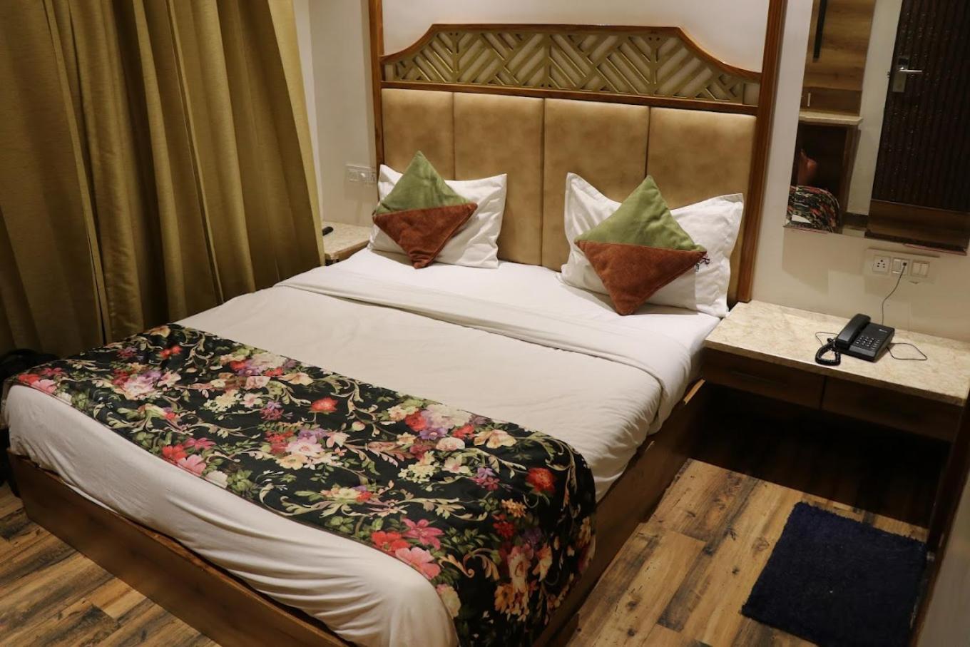 Hotel Rv Golden Amritsar Eksteriør bilde